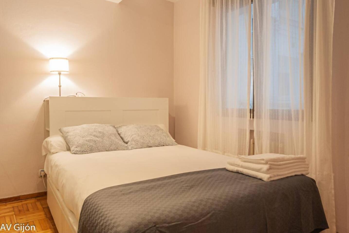 Av Aguado 44 Lägenhet Gijón Exteriör bild