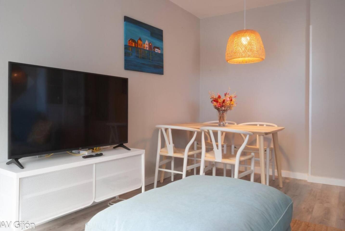 Av Aguado 44 Lägenhet Gijón Exteriör bild